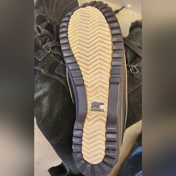 Sorel Tivoli Black suede boots size 9 - Picture 3 of 6